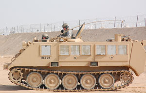 M113
